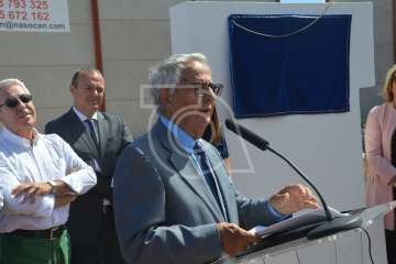 Descubrimiento de la placa de la calle que lleva el nombre de Sebastián Grisaleña (Foto TA)